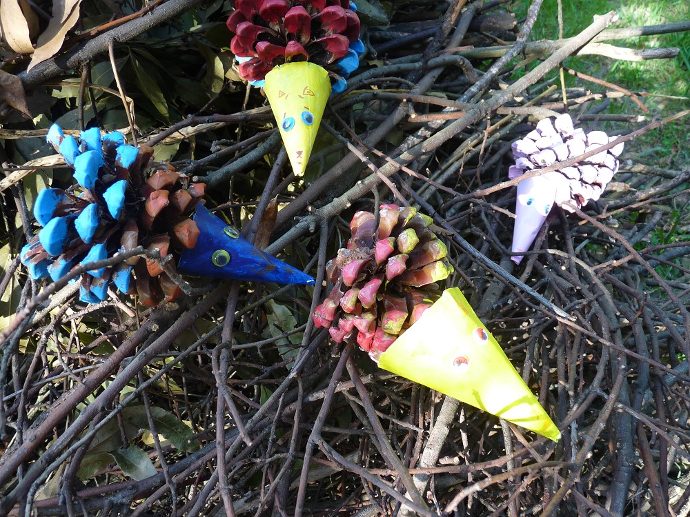 fabriquer des hérissons avec les enfants , ballade dans le jardin