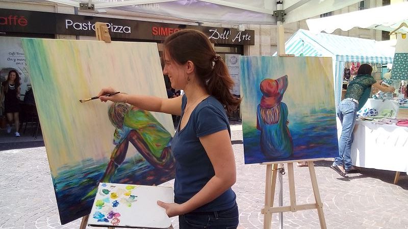 elize peinture peindre en public pinceau femme art artiste
