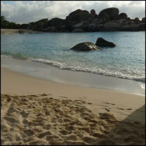 rocher plage mer sable